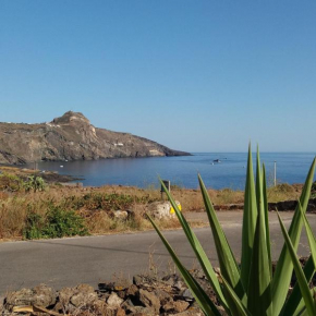 Dammuso Surya Il cappero monolocale Pantelleria